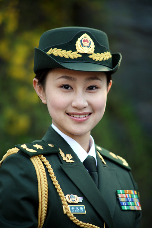 CCTV.com-武警部队8月起全面换装详解服装设置与样式(图)