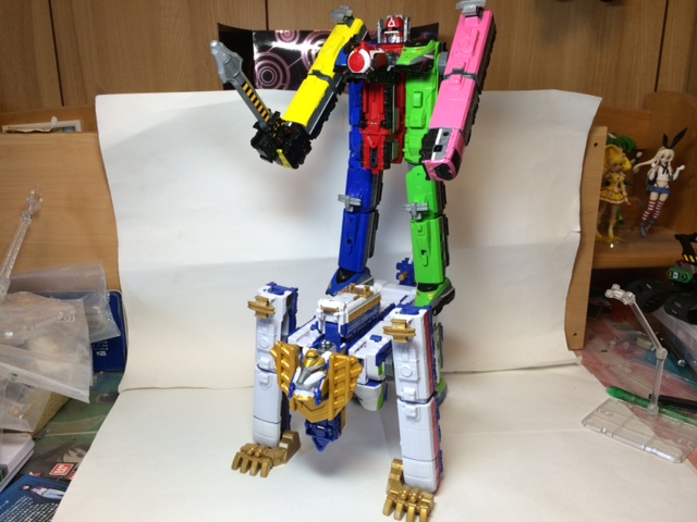 レビュー】烈車合体シリーズEX DXサファリガオー : ガッツポーズで日が沈む