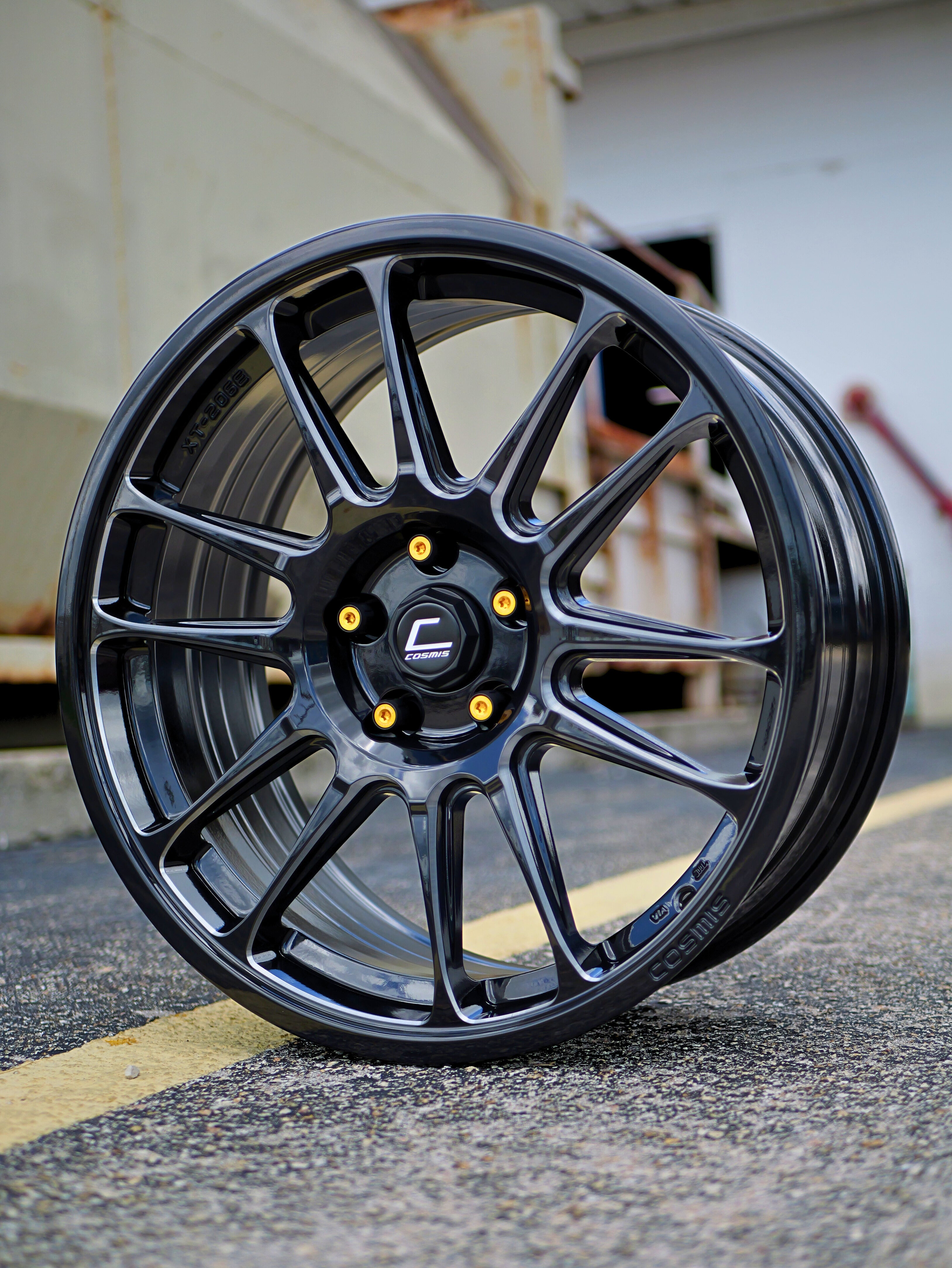 XT206E | Gloss Black | Milled Spokes | 19x8.5 +35 5x114.3 – Cosmis