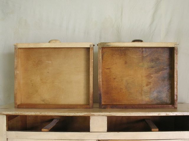 フランスの古い収納棚（白） - フランス・アンティーク & ヴィンテージ