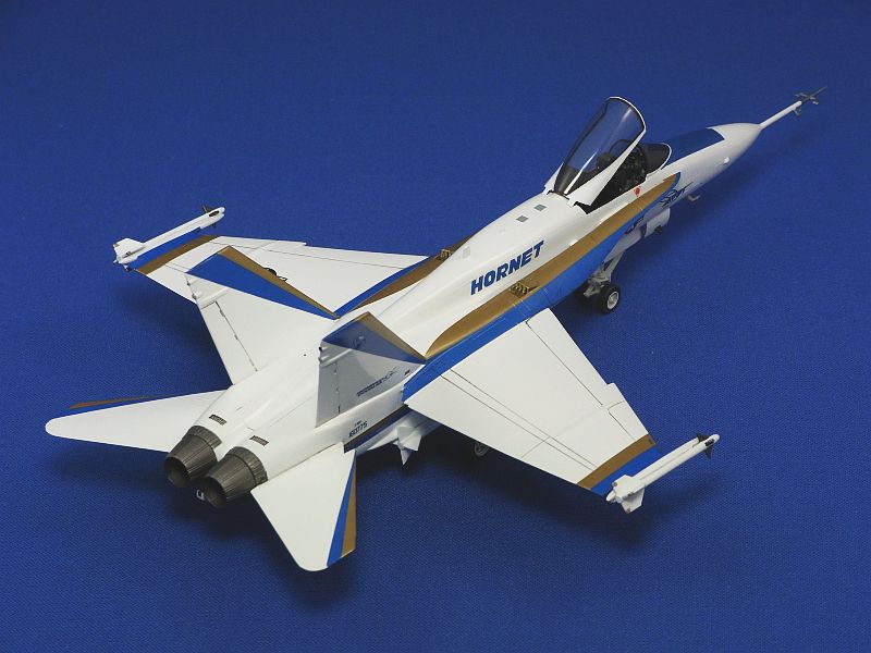 ハセガワ1/72 F-18Aホーネット