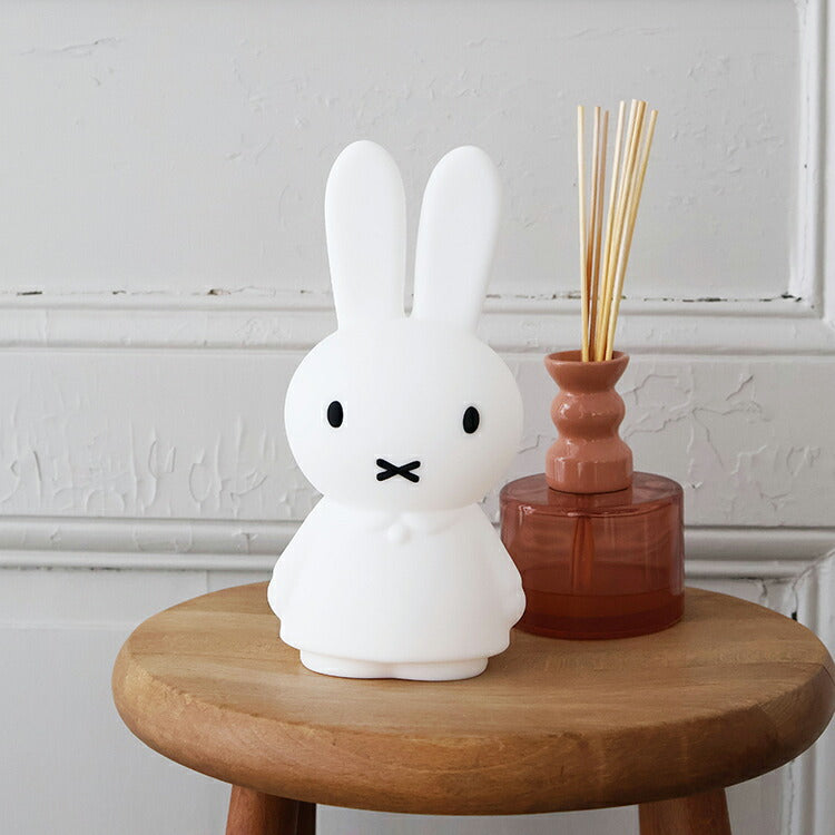 Miffy Shines ミッフィー LED 赤ちゃん 授乳ライト 充電式 ナイト