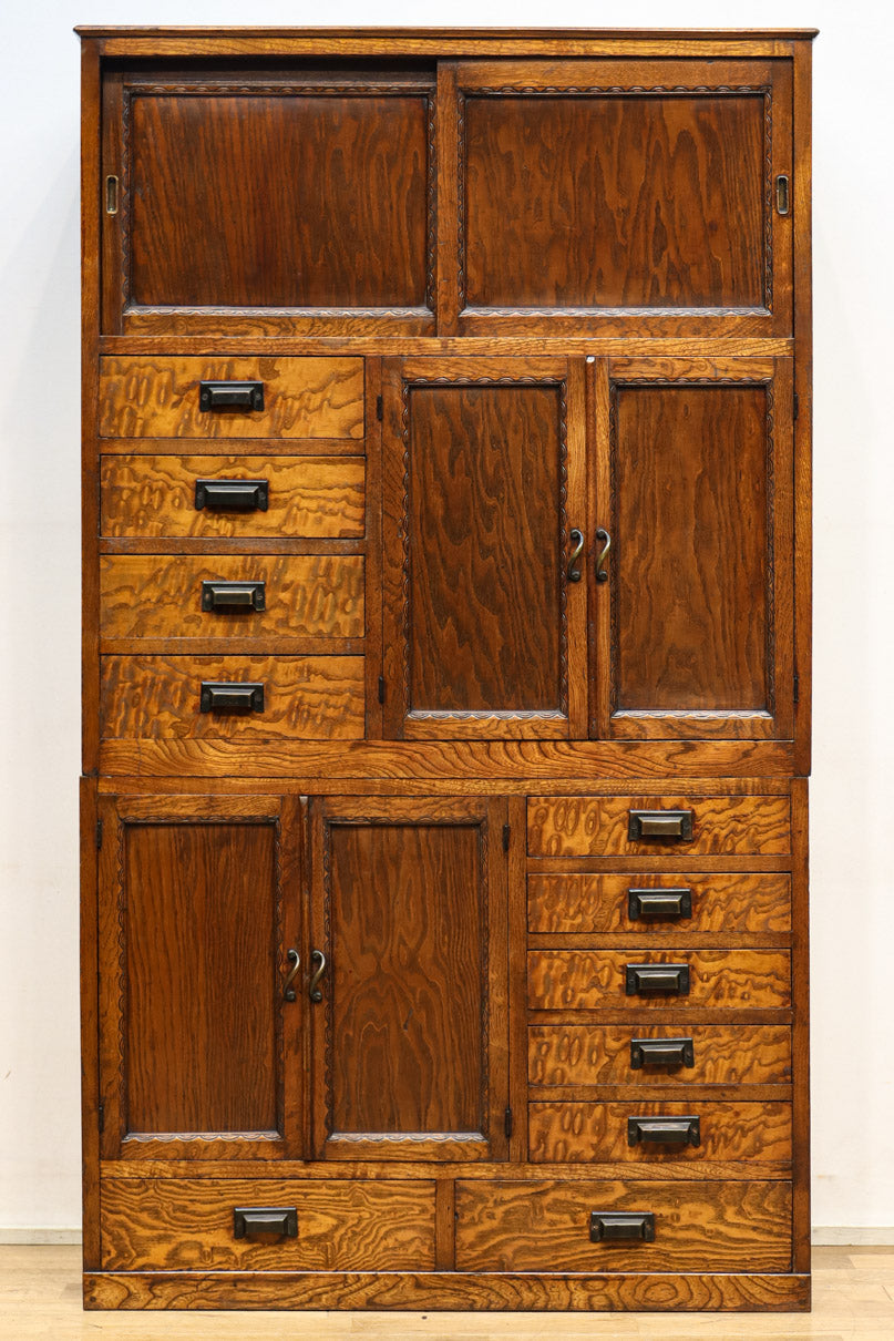 変わりデザイン!! 華やかな杢目模様のレトロ感漂う収納箪笥 BB1778