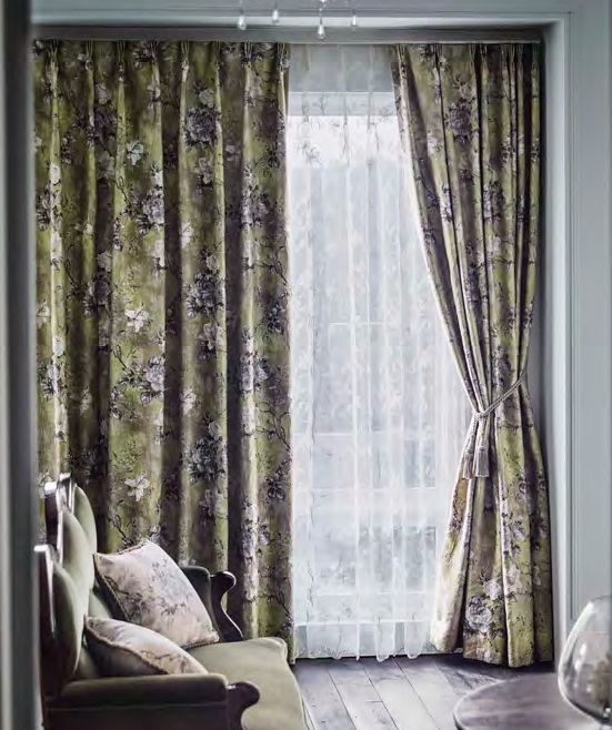 INHOUSE インハウスの新作輸入カーテンを使ったエレガンスなカーテン