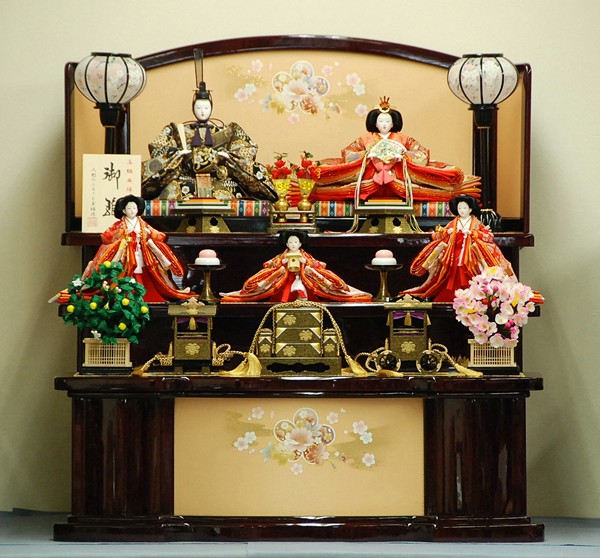 玉雅作 三段飾り ｜雛人形・五月人形なら人形の和光
