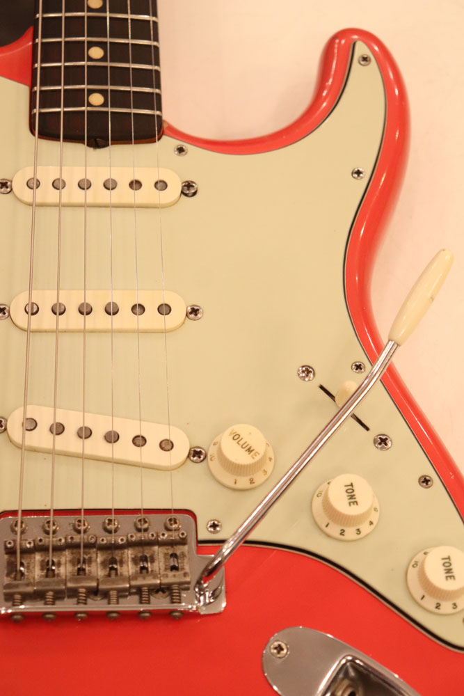 Fender 1961y[Stratocaster[“Original Fiesta Red Finish with