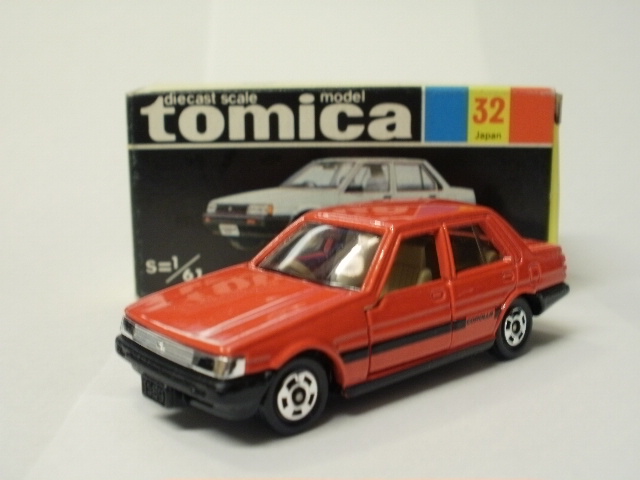 ミニカーショップグローバル - トミカ 32 トヨタ カローラ 4ドア