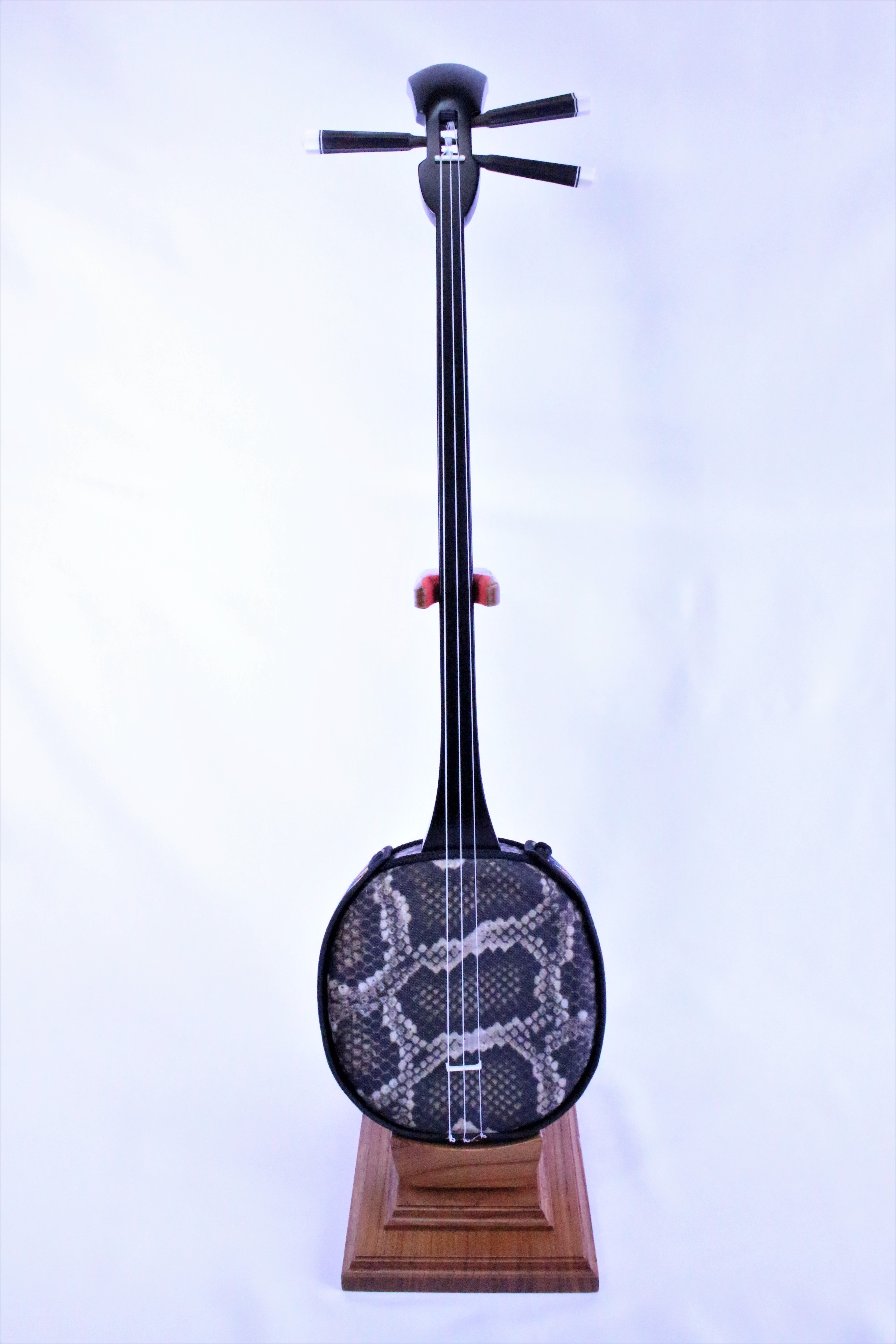 人工皮張り三線 【初心者向け8点セット】≪全国送料無料！！≫ 三線