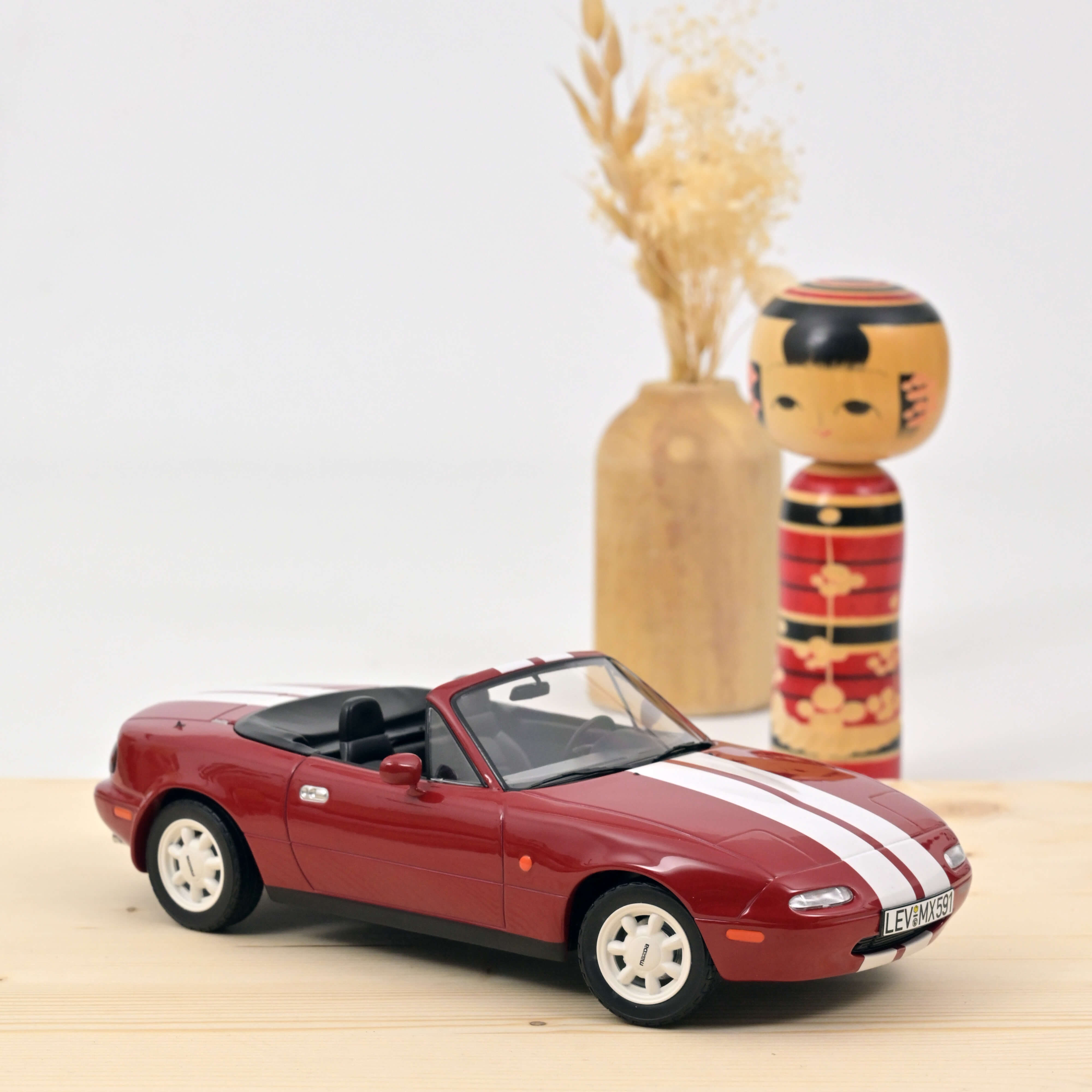 Mazda MX-5 1989 Red with stripes 1:18 - 200pcs – Norev