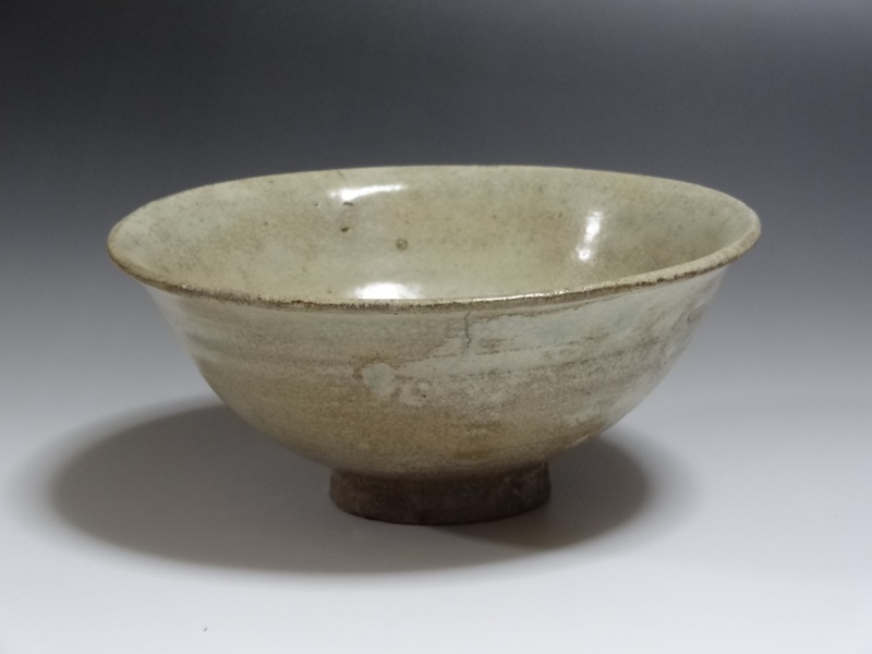 李朝 雨漏り堅手茶碗 仙遊洞