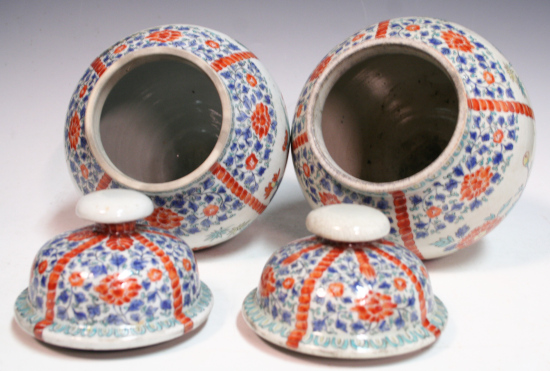古美術青華堂｜H903 古伊万里・色絵柿右衛門様式沈香壺・一対(明治時代)