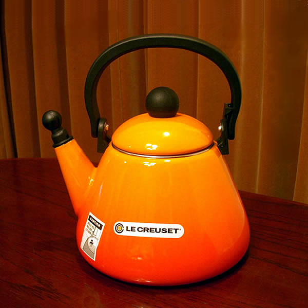 ル・クルーゼ（Le Creuset）コーンケトル（ヤカン）（ホイッスルケトル