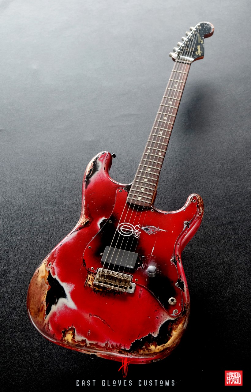 Squier ST-331 Stratocaster Red / Black Made in Japan Heavy Aged