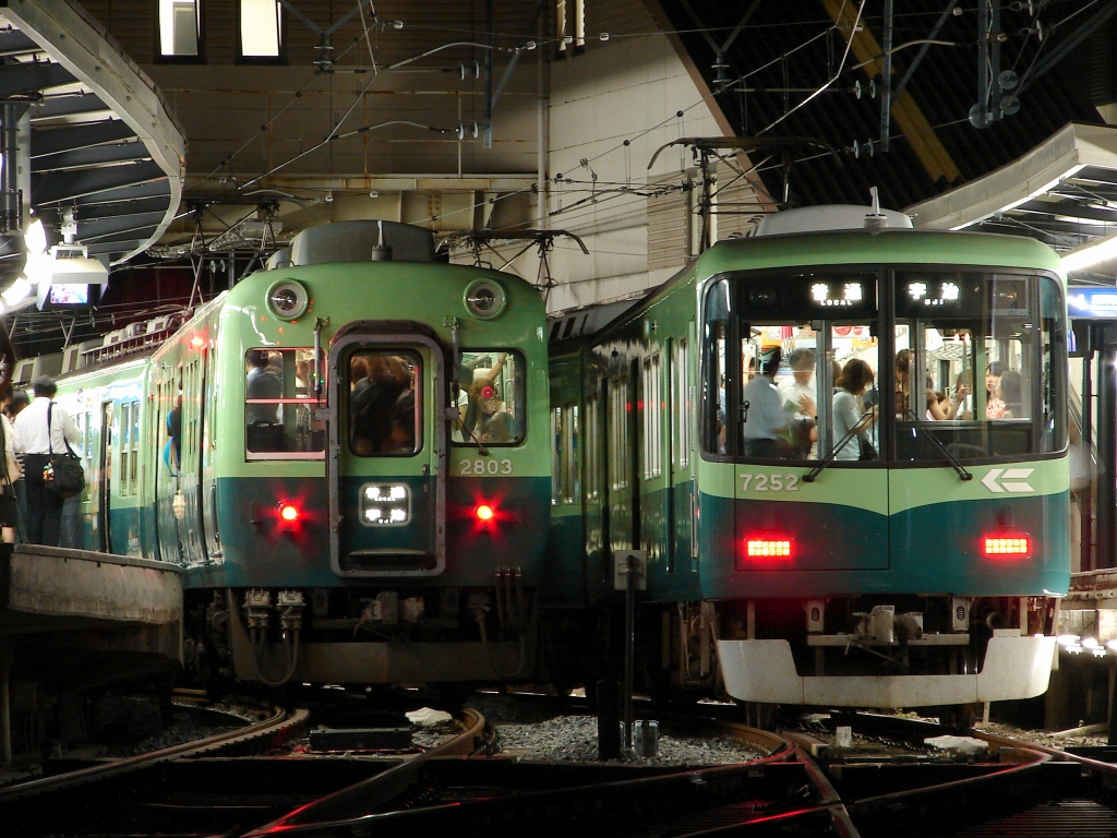 記録写真】京阪・宇治川花火大会の臨時列車 | 鉄道プレス