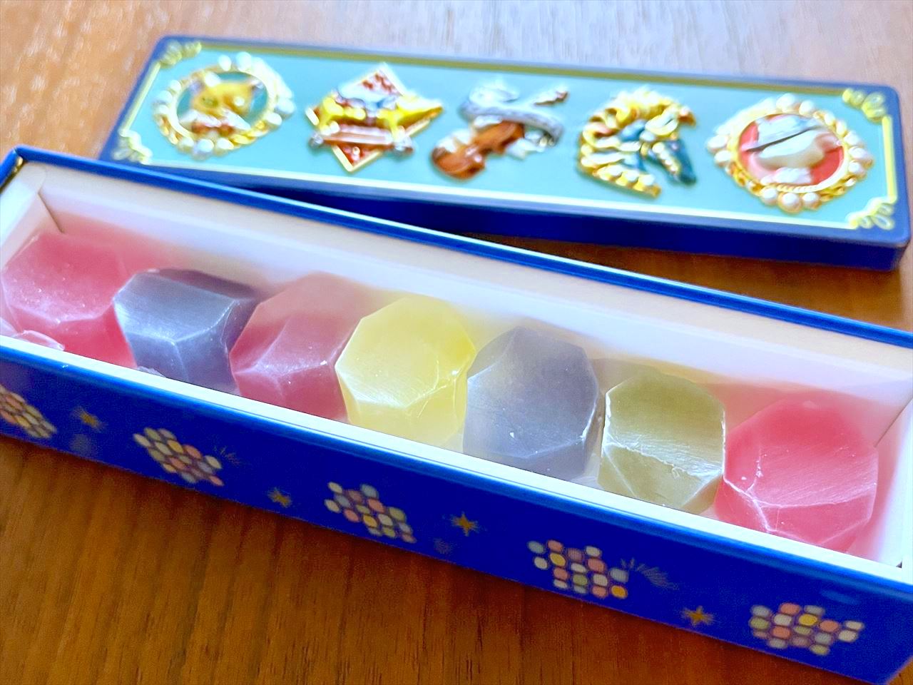 ジブリパーク、耳をすませばビジュー缶（琥珀糖） 【美品】ジブリ