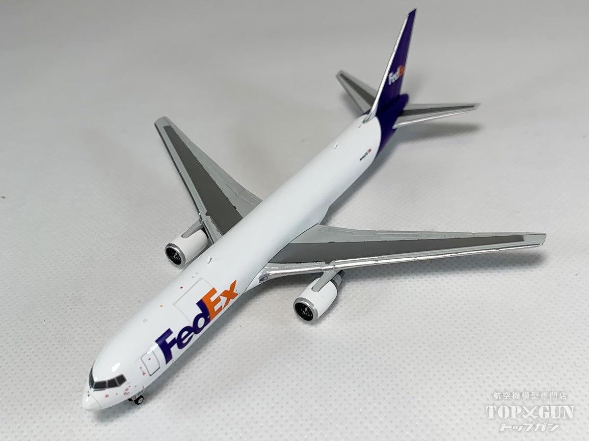 GeminiJets 767-300ERF FedEx/フェデックス 「revised livery」 N144FE