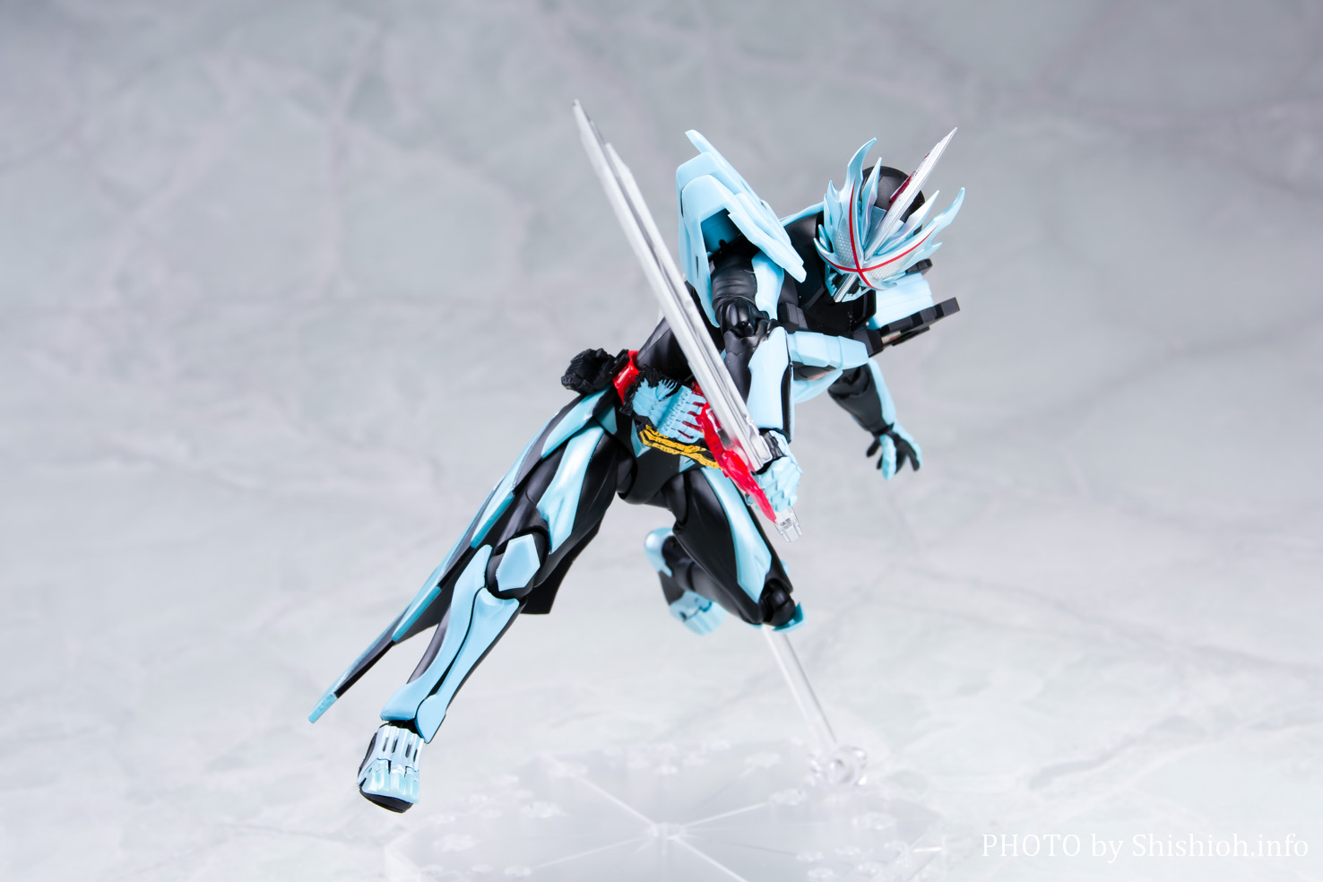 レビュー】S.H.Figuarts 仮面ライダーセイバー プリミティブドラゴン