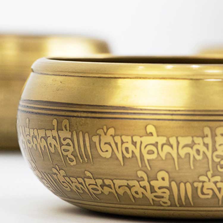 楽天市場】チベット シンギングボウル 仏教鉢 歌うボウル 11cm 12.5cm