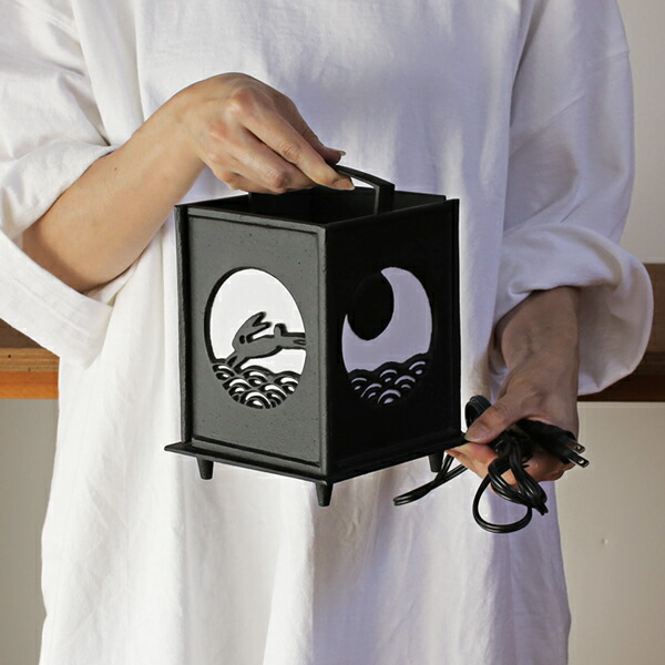 楽天市場】置行灯 行灯 波にうさぎ 高岡銅器 鉄製 照明 書斎 : がらんどう