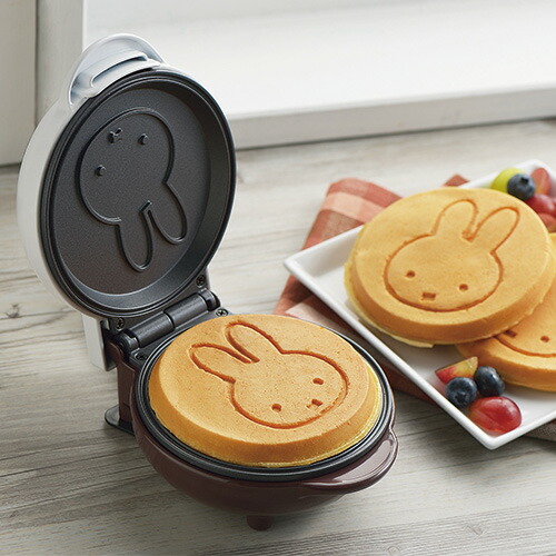 楽天市場】ミッフィー の 焼き目がつく パンケーキメーカー ＆ ホット