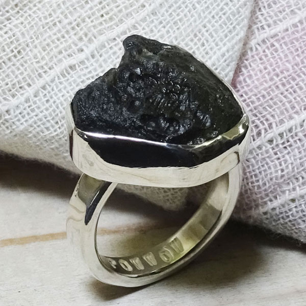 楽天市場】モルダバイト リング 原石 モルダバイト シルバーリング【9