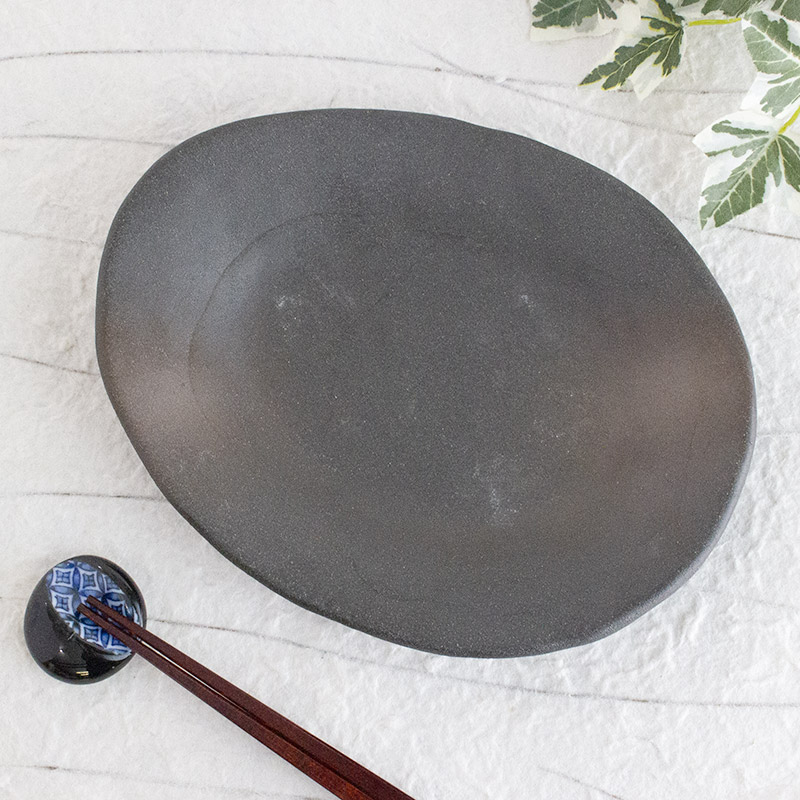 楽天市場】【アウトレット】備前風 三ツ足 変形 楕円皿 20.7cm×15.9cm