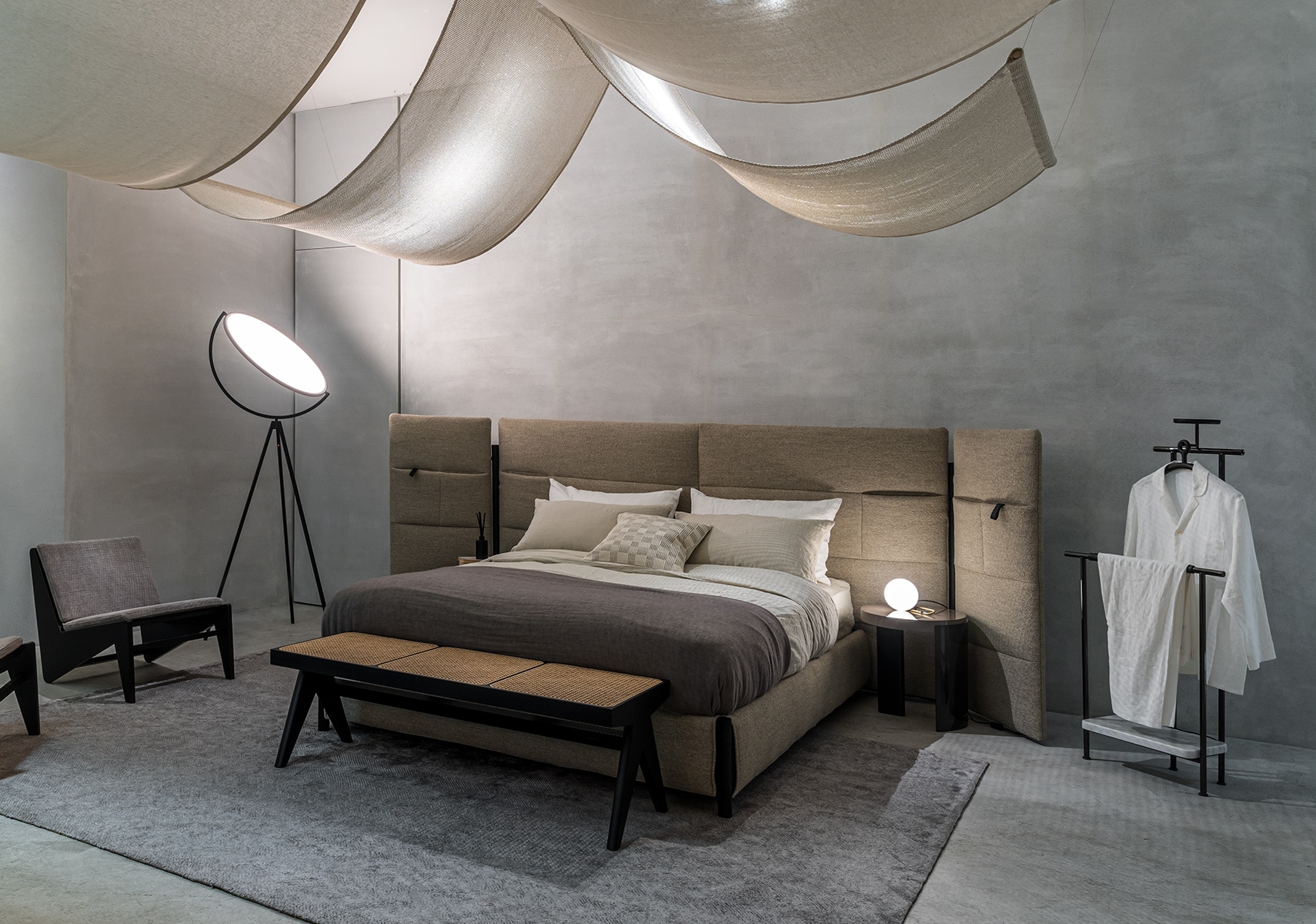 FLOS(フロス) SUPERLOONスーパールーン|カッシーナ・イクスシー 公式