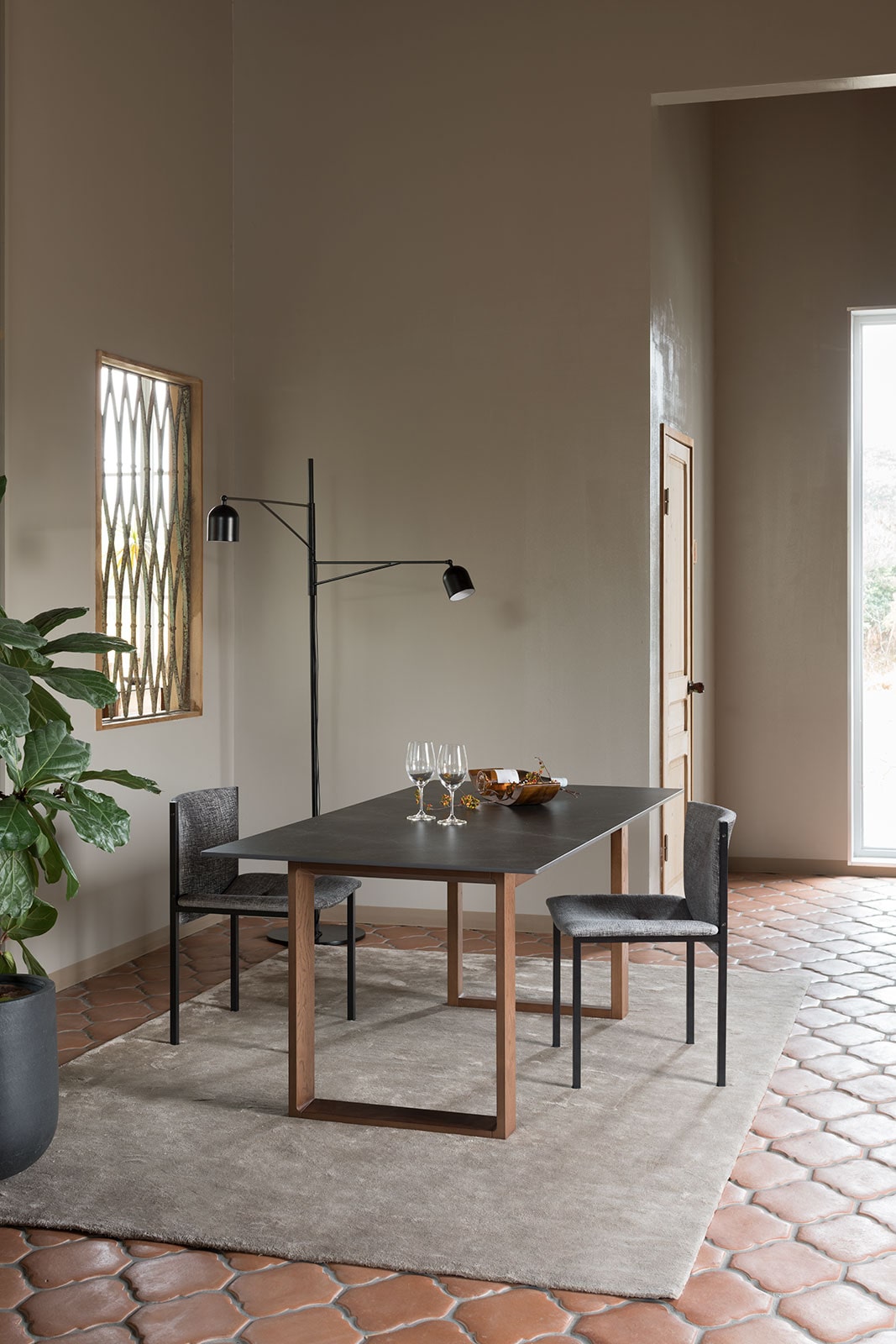 IXC(イクスシー）LIMAリマ アームレスチェア|カッシーナ・イクスシー