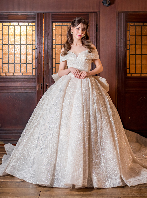 アクア・グラツィエがセレクトした、THE HANY・ウェディングドレス・HN