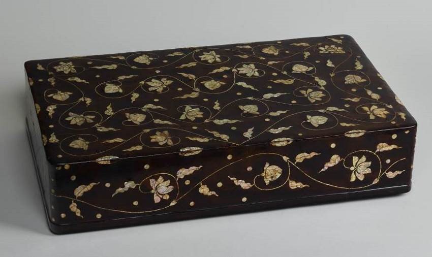 貝の煌めきに見る朝鮮螺鈿の美しさ 特別企画展 朝鮮螺鈿の美 | 公益