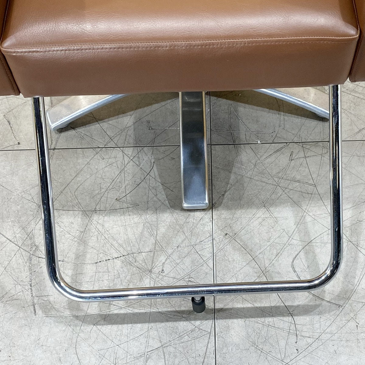 中古】タカラベルモント セット椅子『LIM chair 03（リムチェア03）/SP