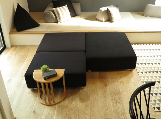 86ソファ｜ソファを床のように使いたい、そんな思いから誕生