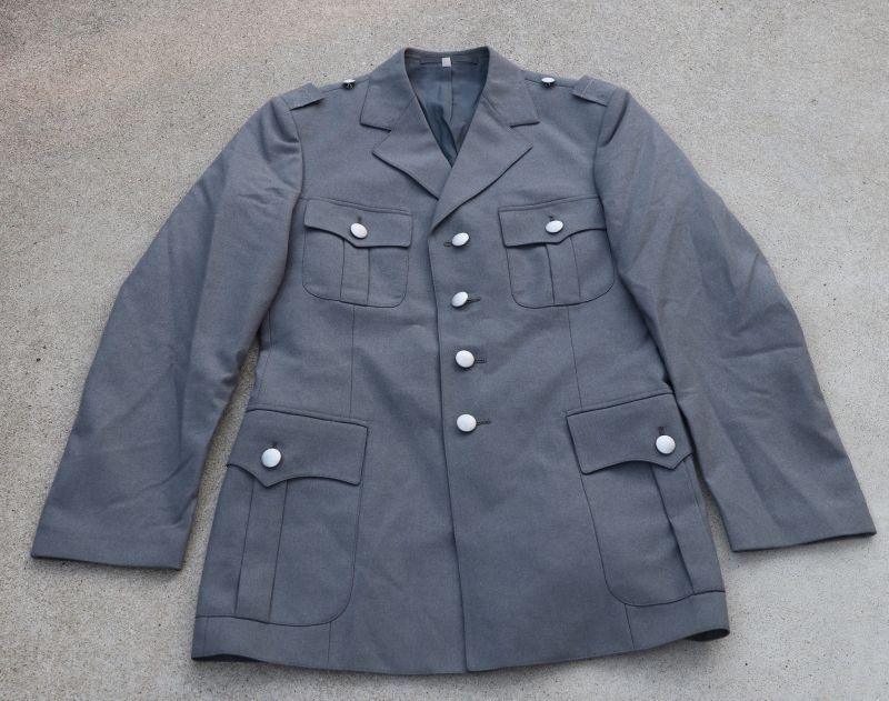 ドイツ連邦軍(ドイツ軍)陸軍 制服ジャケット32 - ミリタリーサープラス