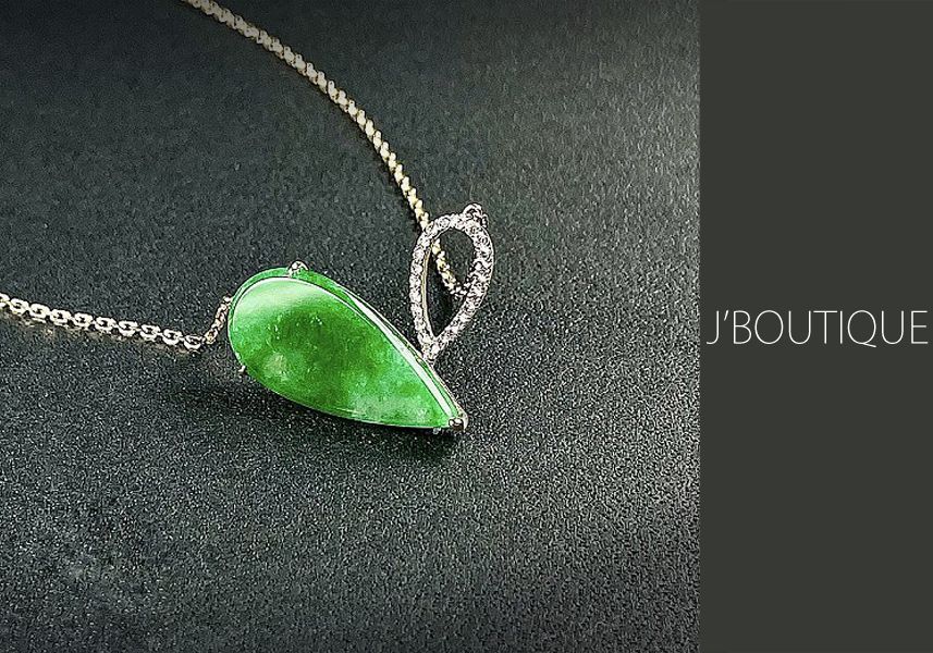 ミャンマー産天然無処理翡翠 ジュエリー ネックレス 薄緑 翠緑 K18