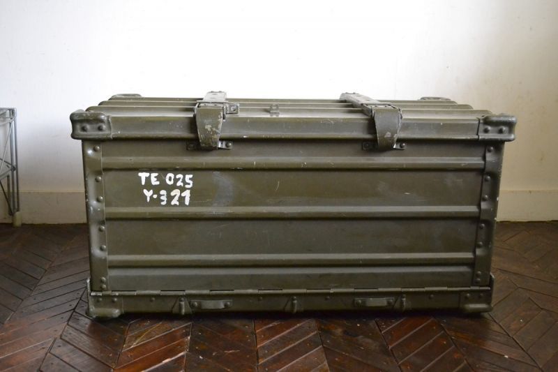 ドイツZARGES社イギリス軍折り畳みアルミコンテナ - ガジェットモード