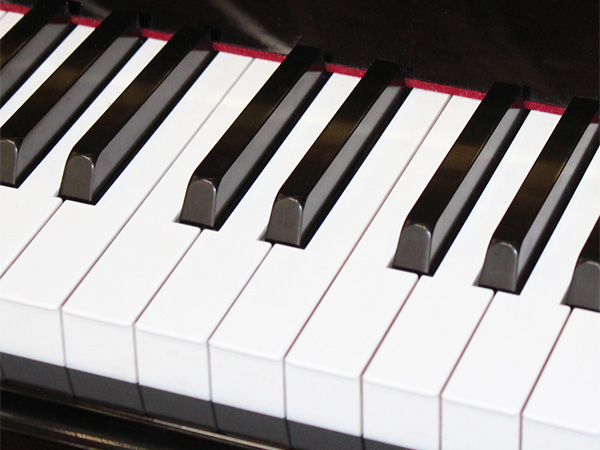 中古ピアノ ヤマハ(YAMAHA U50SX) 消音機能付コンパクトピアノ ｜ 世界