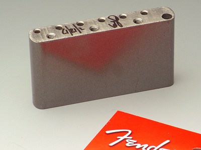 Fender American Vintage シンクロトレモロ用スチールブロック通販