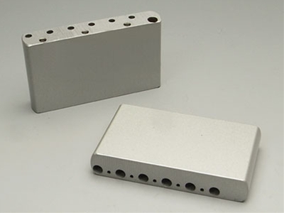 スチールトレモロブロック 11.3mmピッチ用通販｜ギターワークス