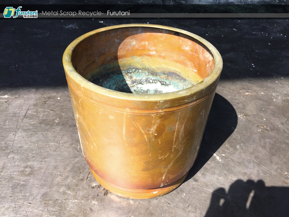 真鍮製の火鉢」スクラップ入荷☆見落としがちな注意点とは？ | 金属