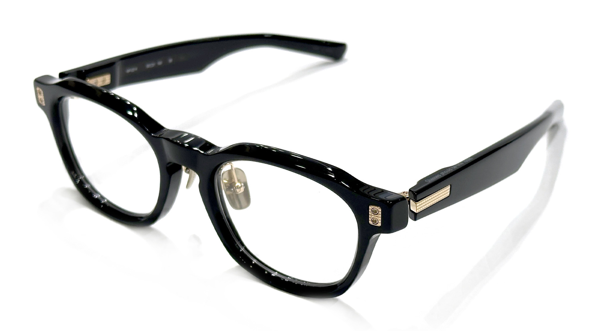 多彩なカッティングとボリューム感で存在感を高めた999.9 ハイエンド