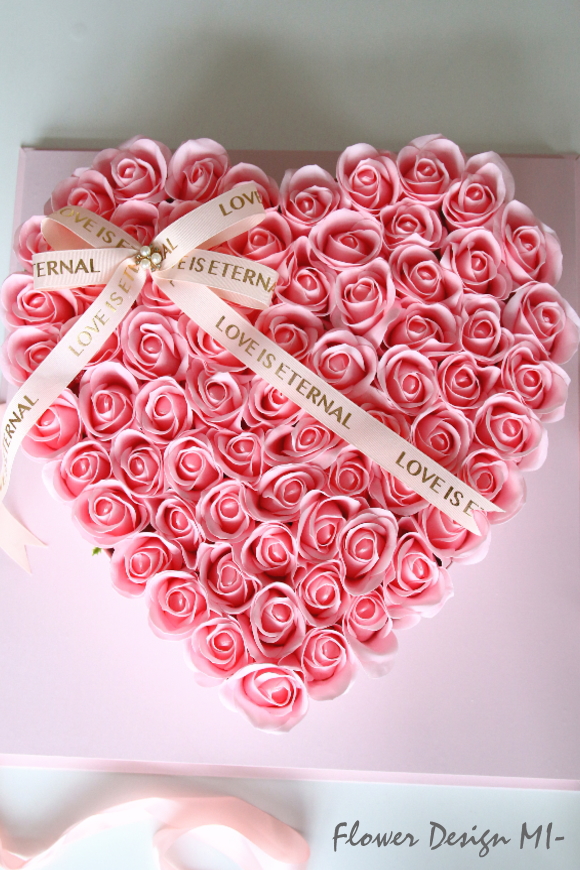 大きなサイズが魅力のハート型ソープフラワー 商品詳細｜レインボー