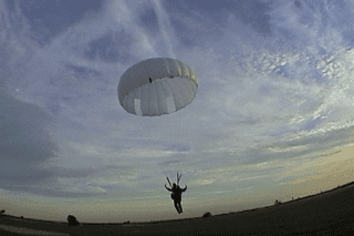 人員降下用｜ 救命胴衣・落下傘（パラシュート）の藤倉航装株式会社