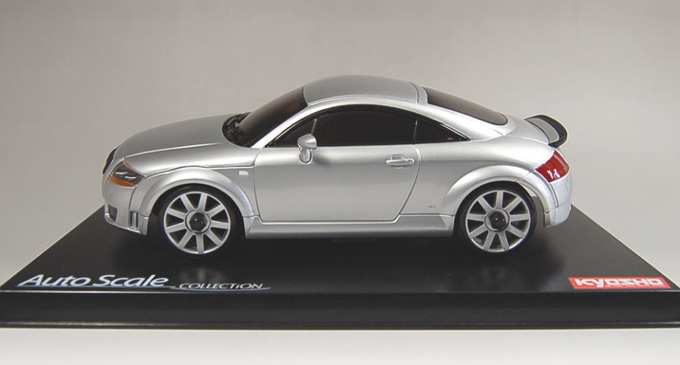 アウディ TT クーペ 3.2 クワトロ S-line (シルバー) (ラジコン