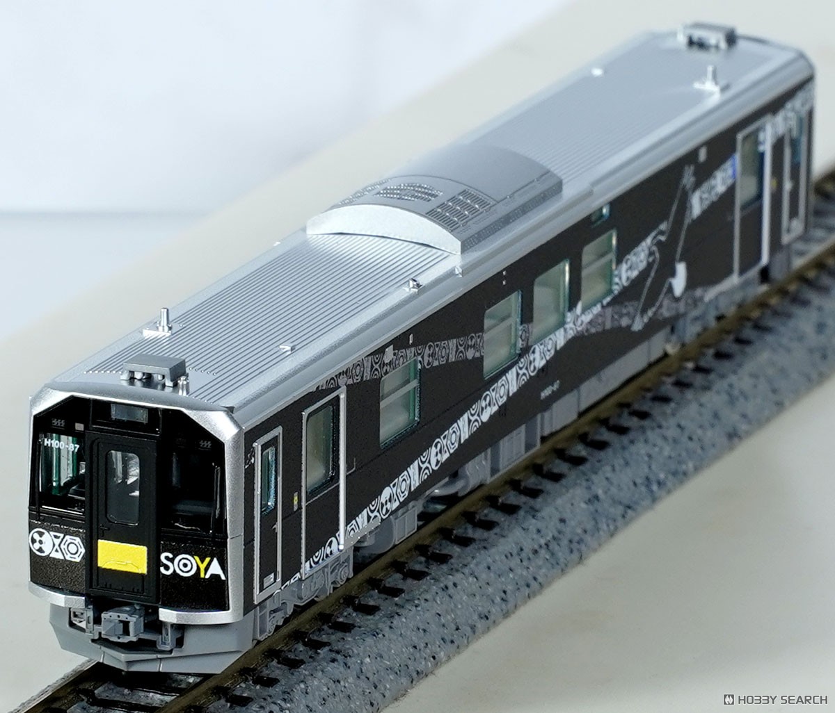 ☆特価品 JR H100形ディーゼルカー (根室線・宗谷線ラッピング車