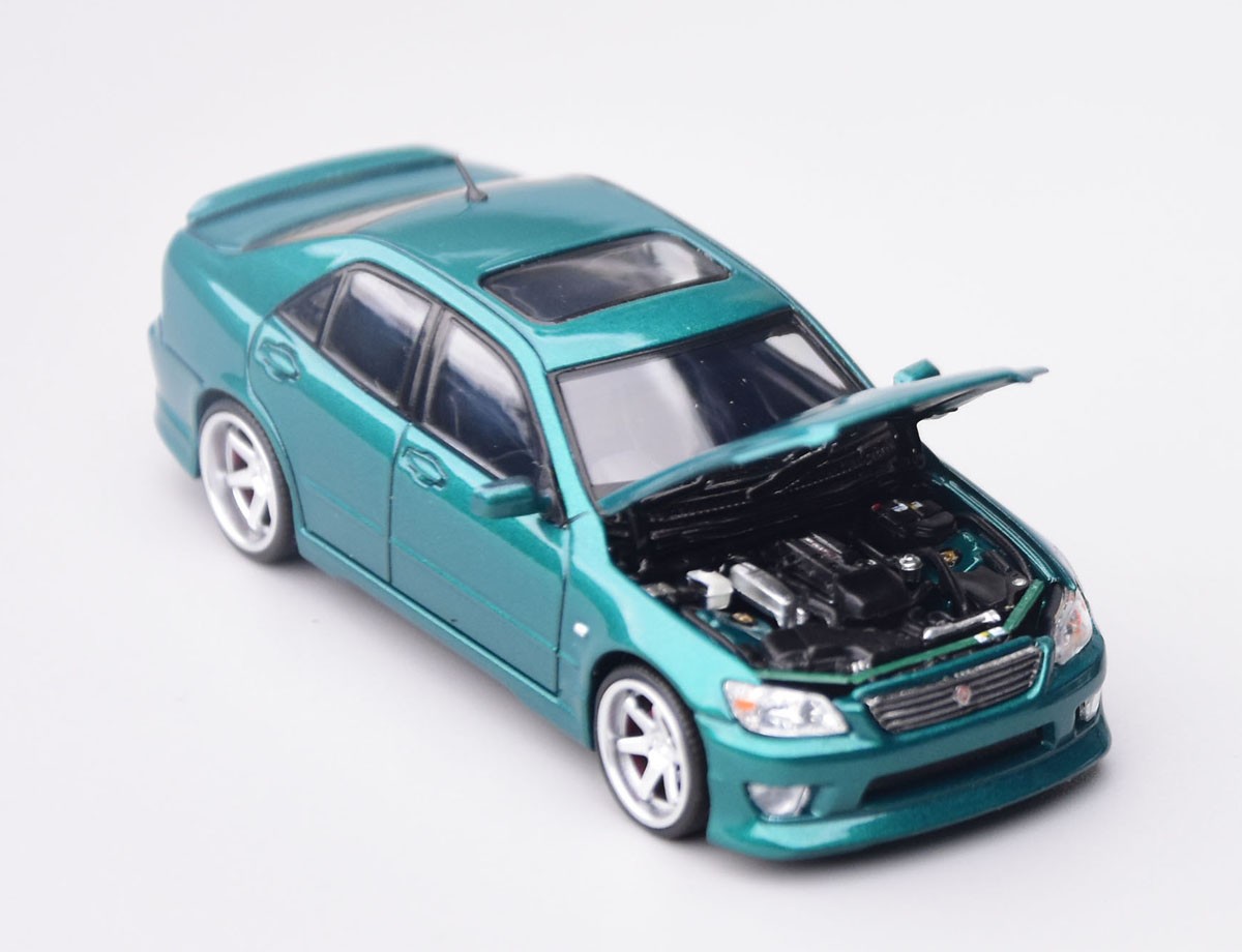 トヨタ アルテッツァ RS200(SXE10)エレクトリックグリーンマイカ