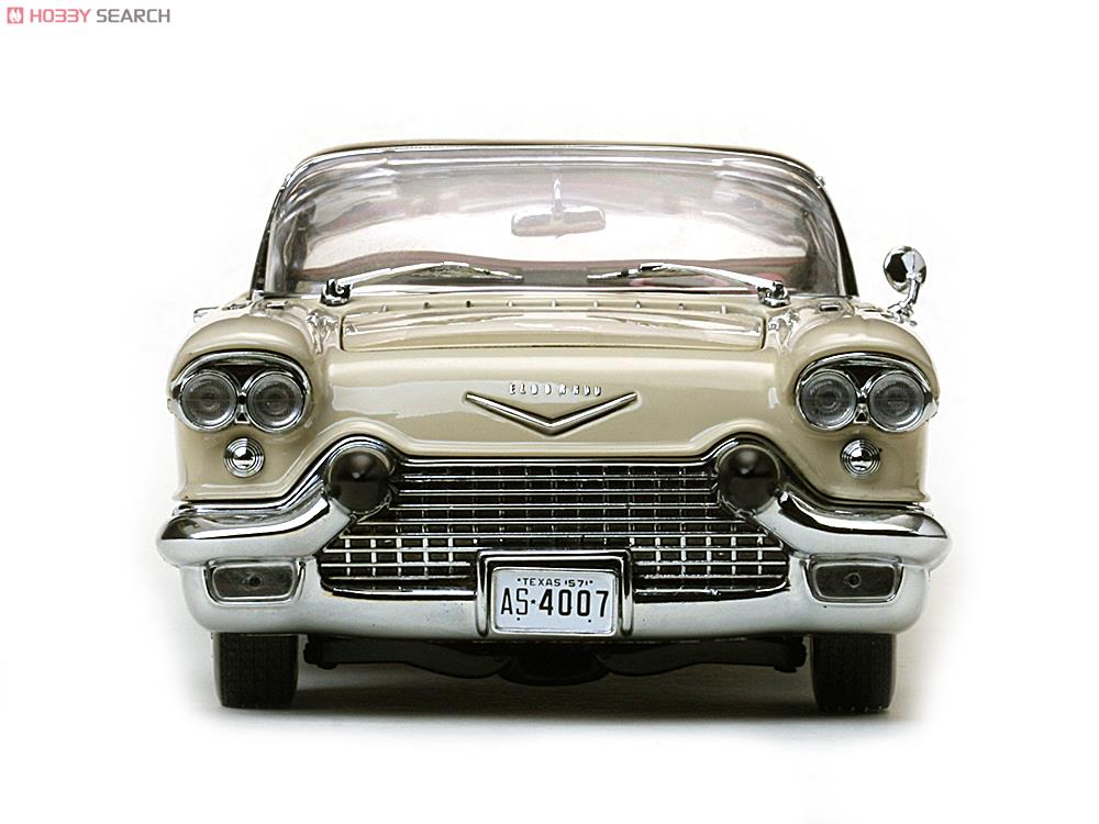 1957年 キャデラックエルドラドブロアム(サンダルウッド) (ミニカー