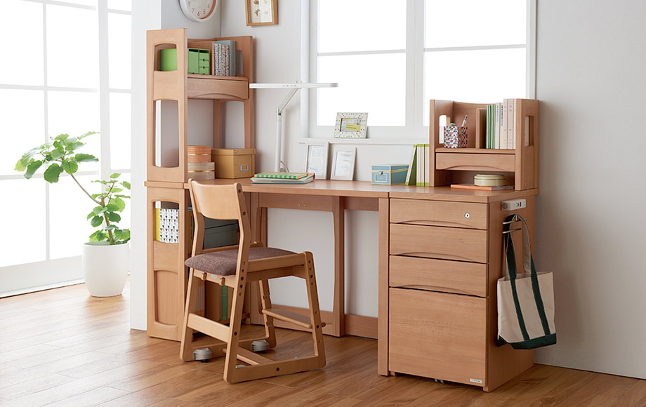 STUDY UP DESK｜小泉産業株式会社