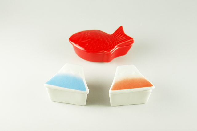 輸入陶器】蓋付き珍味入れ 富士山／めで鯛