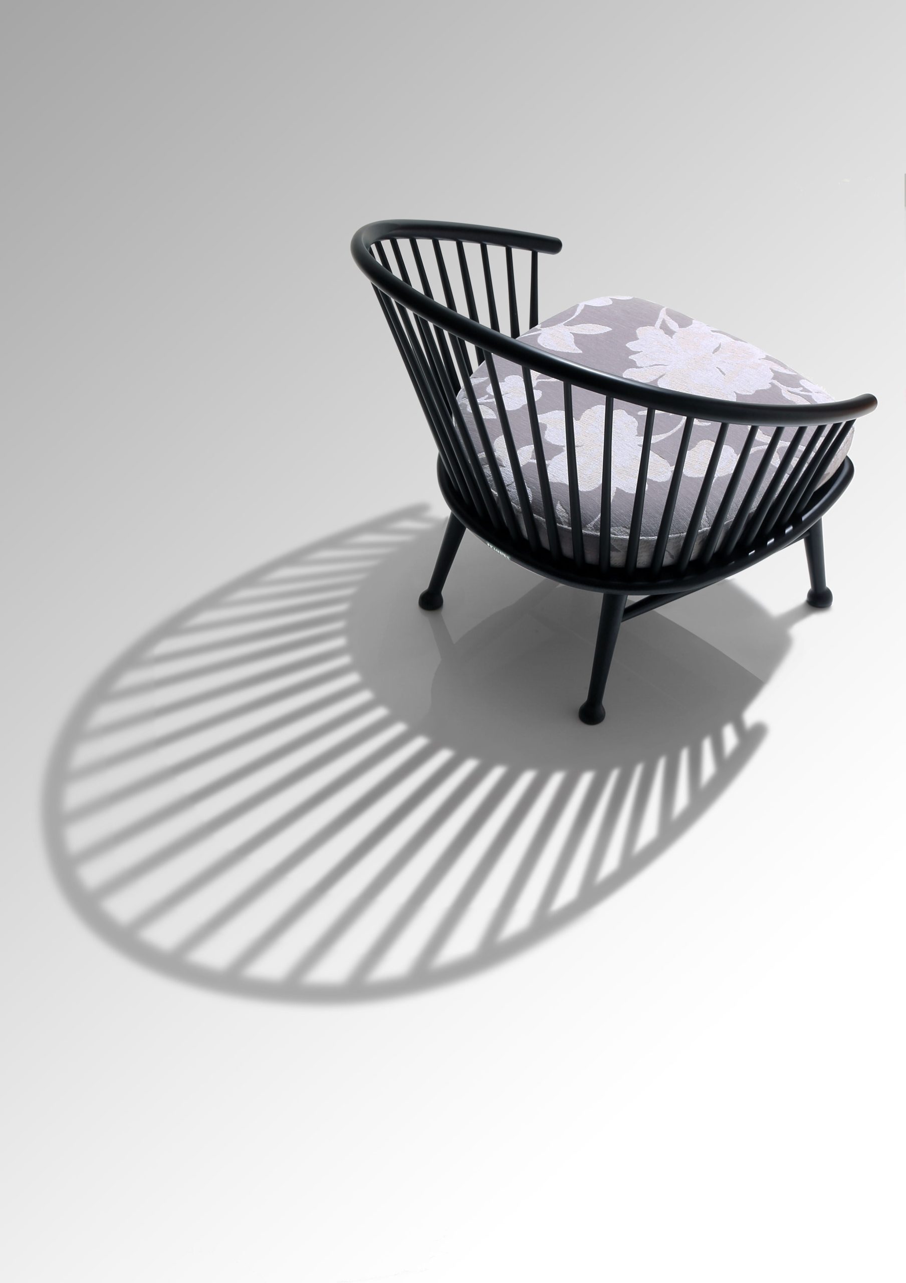 ループチェア - 国産無垢家具は飛騨高山発の家具メーカー KASHIWA