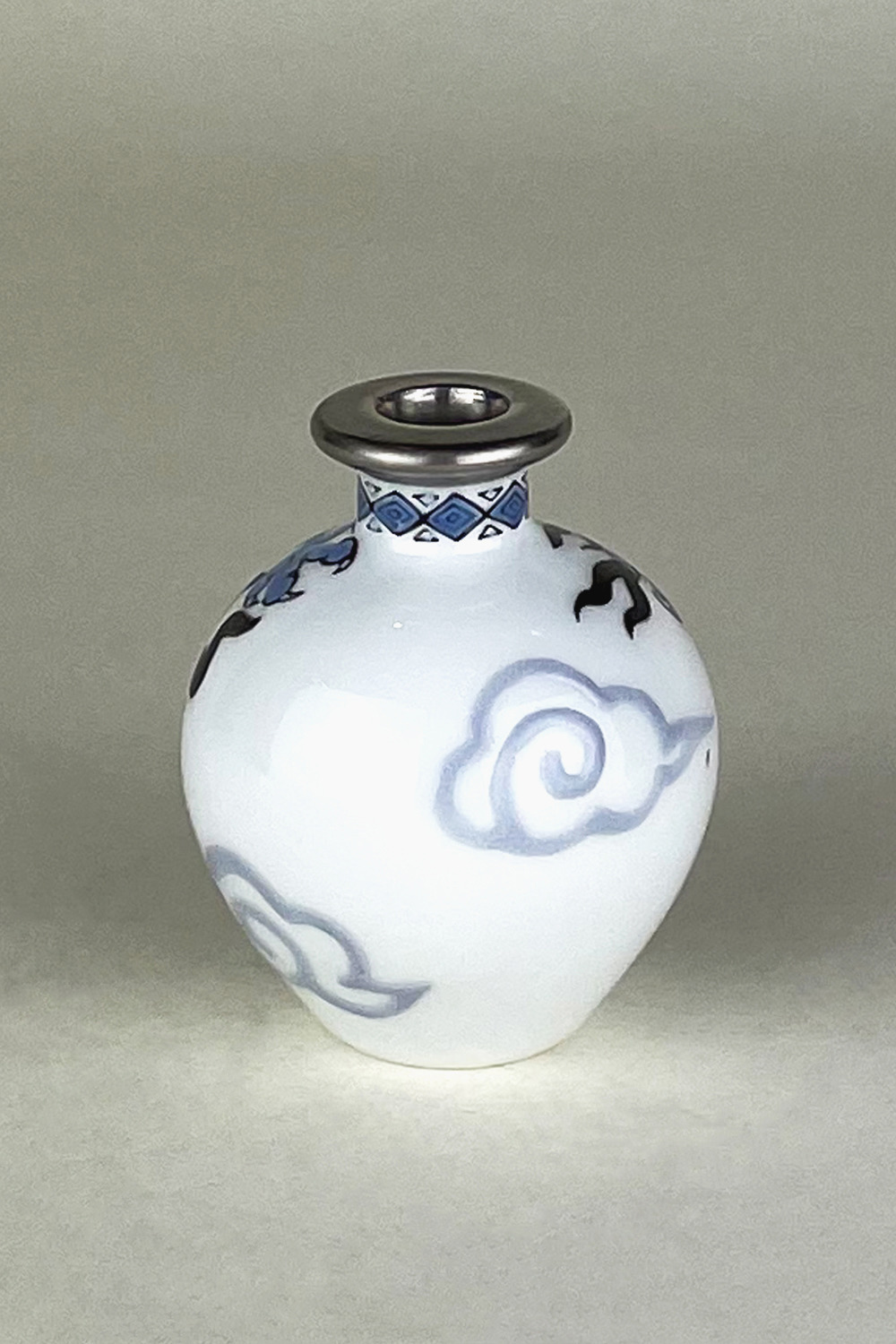 畑萬陶苑 One Flower Vase 龍｜KEITAMARUYAMA OFFICIAL ONLINE STORE